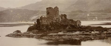 Explore a 13th century castle in the highlands of scotland and you will embark on a journey that takes you through time and history. Travels With Zee: Eilean Donan Castle - Outlander Inspired ...