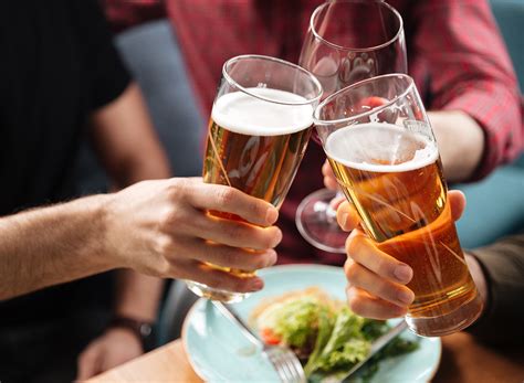 these are the warning signs you re drinking too much beer — eat this not that