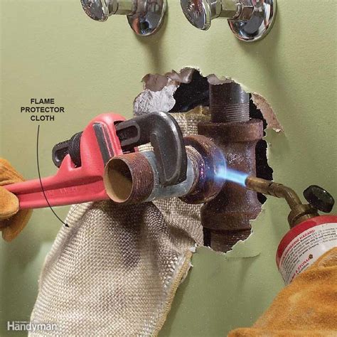 Loosen Stuck Pipes With Heat Diy Plumbing Plumbing Repair Repair