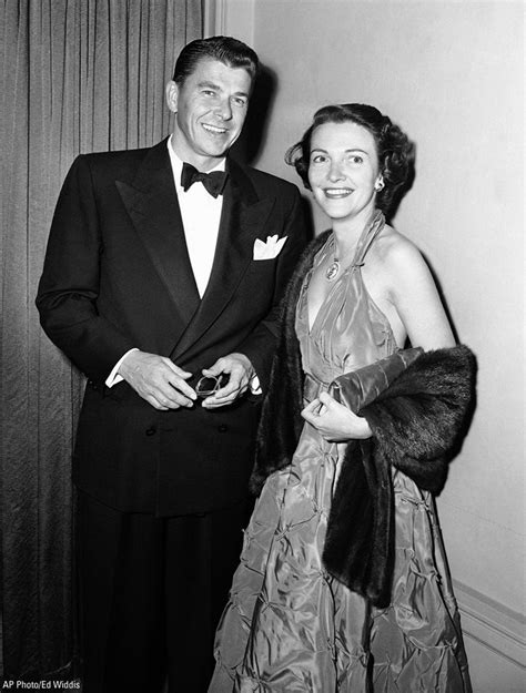 Ronald Reagan And Nancy Davis 1951 40th President President Ronald Reagan True Love Stories