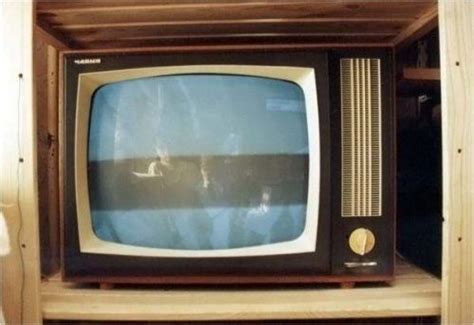 Collection Of Vintage Tv Sets 40 Photos