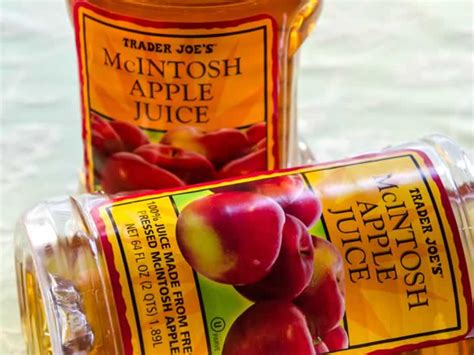 I don't honestly know as they arnt in my county (ireland) but after extensive research (i googled does trader joes take apple pay) i found this, apple pay is accepted in so many places, it's hard to maintain a complete list. Trader Joe's Unsweetened McIntosh Apple Juice