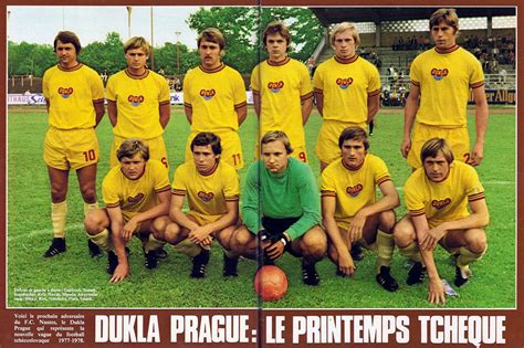Botões Para Sempre Fk Dukla Praha Dukla Praga 1977 78 República Tcheca