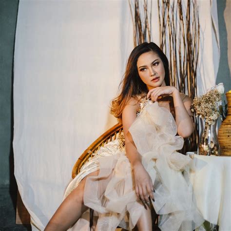 Ini adalah versi stabil, diperiksa pada tanggal 9 desember 2019. Gabriella Larasati - Biodata, Profil, Fakta, Agama, Umur ...