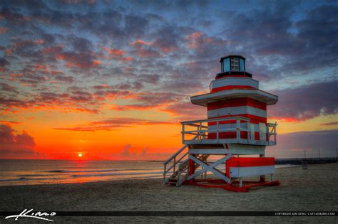 Sunrise At South Beach Miami Lighthouse Lifeguard Tower Royal Stock Photo