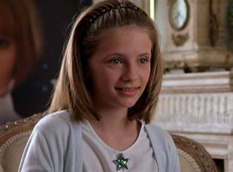 Now mischa barton is sharing every last uncomfortable truth about growing up as a child star in the '90s and early '00s. Familiar Face from Secrets About Notting Hill | E! News