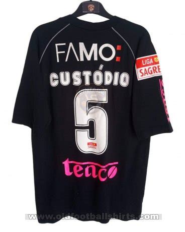 Wenn du nach vitoria guimaraes trikots suchst, dann schau auf unisportstore.de vorbei. Vitoria Guimaraes Extérieur Maillot de foot 2008 - 2009.