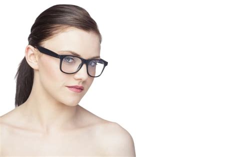 ‘tips’ De Belleza Para Chicas Con Lentes Univision