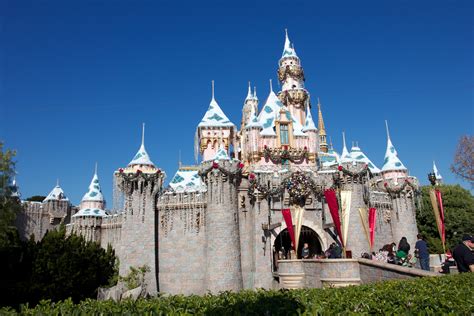 44 Sleeping Beauty Castle Wallpaper On Wallpapersafari