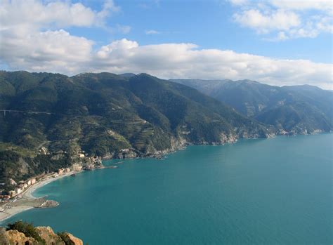 How to use coast in a sentence. 50 Hikes In and Around Tuscany: An Introduction to Cinque ...