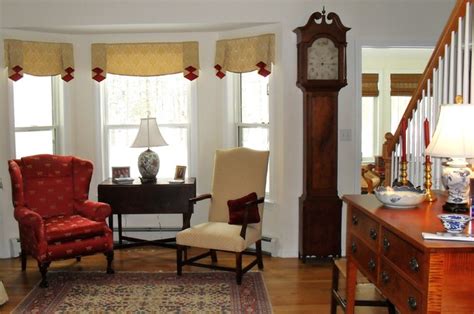 If you like the traditional look for your home, you'll find plenty of inspiration here. Window treatment for bay window area - Traditional ...