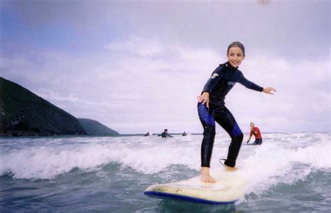 beginner-surfing-01 - WOW Watersports