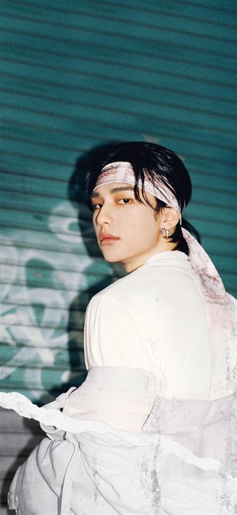 What made this situation blow up? Hyunjin's visuals chile #HYUNRIN | allkpop Forums