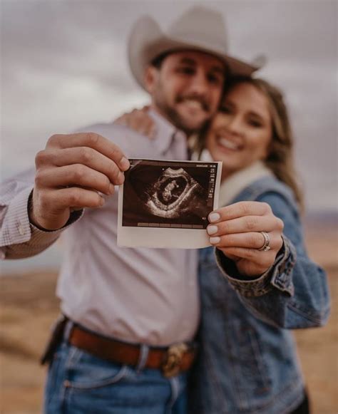 Pregnancy Announcement Photography Pregnancy Announcement Pictures