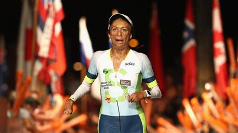 Turia Pitt Australian Burns Survivor Completes Hawaii Triathlon Bbc News