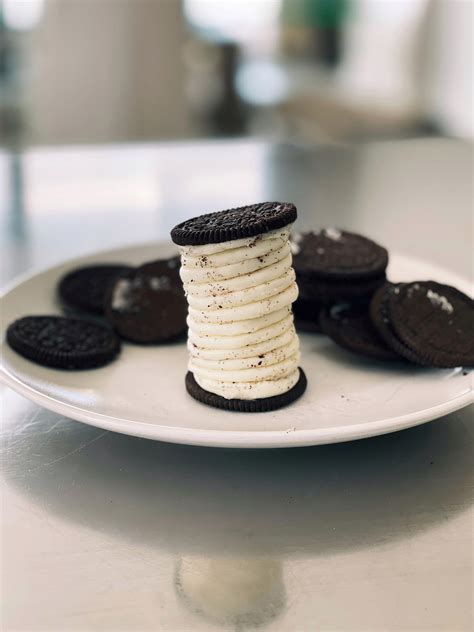 12 Double Stuffed Oreos In 1 I Regret Eating This R Pics