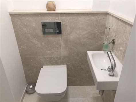 Weitere ideen zu badezimmerideen, badezimmer design, badezimmer. Natursteinfliesen Vanilla Select Kalkstein im Gäste WC