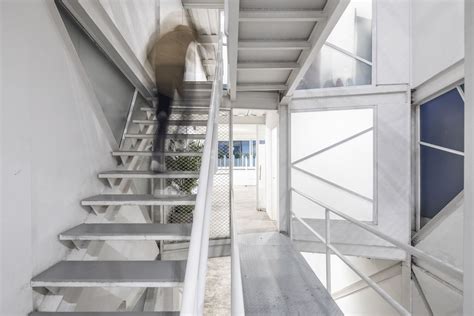 Galeria De Edifício Espacio En Blanco Yemail Arquitectura 14