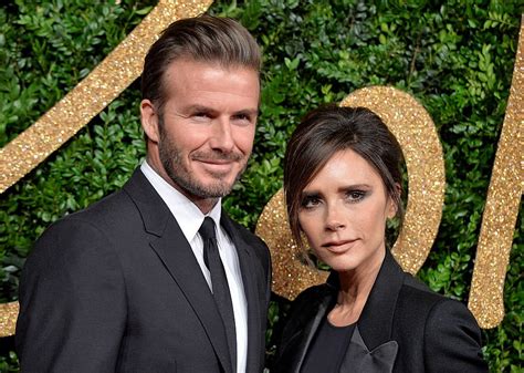 Шаки́ра изабе́ль меба́рак рипо́ль (исп. Victoria Beckham, Shakira - 5 erfolgreichste Frauen von ...