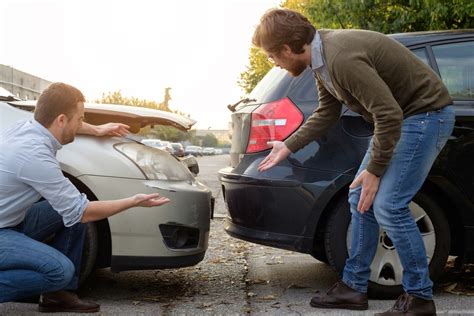 your guide to settling or suing after a car accident