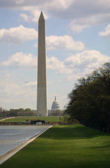This historic obelisk has endured its fair share of war and even an earthquake. Washington DC pictures, monuments, photos, washington, dc