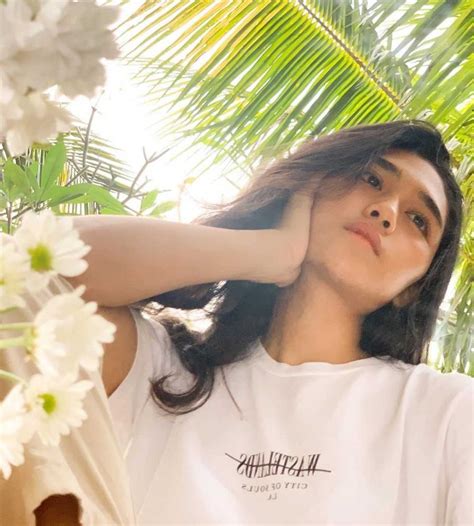 Potret Devina Finalis Indonesia S Next Top Model