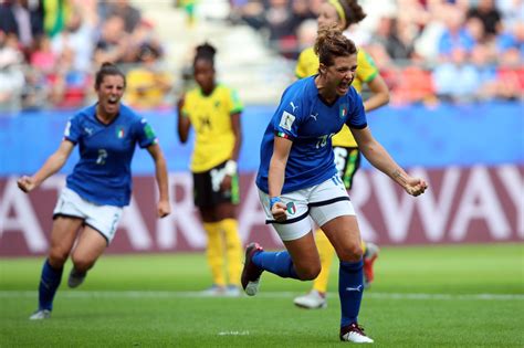 View latest posts and stories by @cristianagirelli cristiana girelli in instagram. Chi è Cristiana Girelli, la numero 10 che ci ha regalato ...
