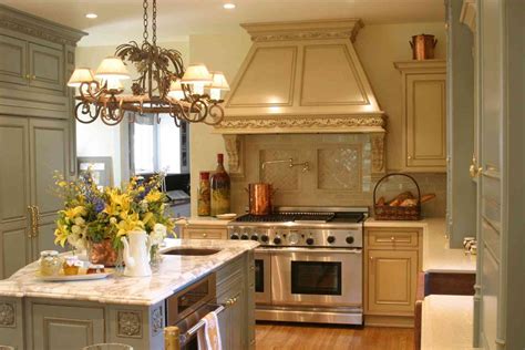Kitchen remodeling can be challenging, especially for the inexperienced. Cheap Kitchen Remodeling Tips | DesignWalls.com