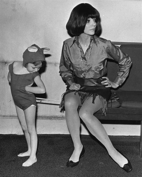 Joan Collins And Her Daughter Vintage Glamour Vintage Lingerie Vintage