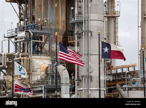 Three Rivers Texas The Valero Oil Refinery Which Mainly Processes