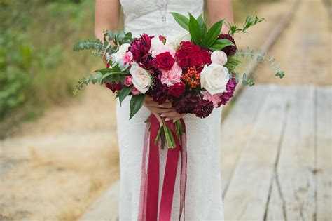 Maybe you would like to learn more about one of these? Van Simone Floral || A Romantic Country Bridal Bouquet ...