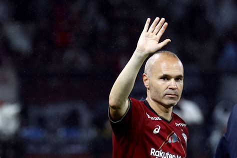 Iniesta coy on future plans following Vissel Kobe departure | Reuters
