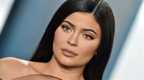 Kylie Jenner Is Being Accused Of “blackfishing” With Her Latest Pic