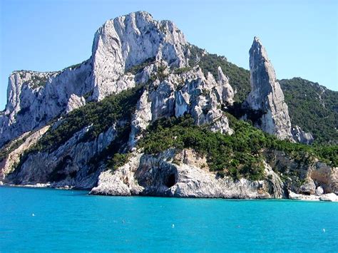 Une île d'italie, la sardaigne est tout à la fois un frisson de voyage sur les routes côtières, des puzzles de la préhistoire, et les moutons (quatre. paysage sardaigne #4