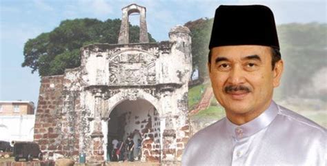 Ketua menteri melaka datuk seri idris haron terselamat dalam kemalangan jalan raya di kilometer 268 lebuhraya utara selatan. Majlis Ramah Mesra dan Makan Malam Bersama Ketua Menteri ...