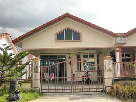 Sejak tahun 2007 hingga sekarang, situs ini banyak membantu para pengusaha properti dan pembeli memilih rumah impiannya. Cari Jual Beli Rumah Mudah Johor House for Sale 0167888766 ...