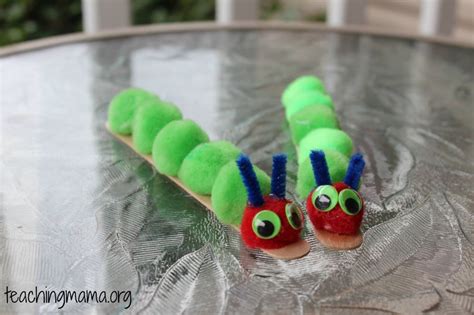 Kids love to work with tissue paper scrunch, cards, paint, watercolor, sequins, sponge, paper cups, plastic and even marshmallow! 15 Very Hungry Caterpillar Crafts for Kids