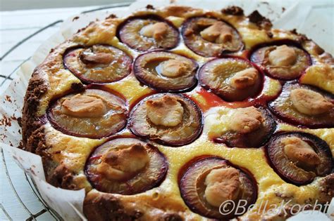 Pudding schmand kuchen mit zwetschgen kuchen und cookies. Pflaumen-Schmand-Kuchen | bellakocht