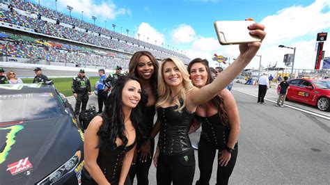 Will Nascar Follow F1s Lead And Drop Grid Girls The Morning Call