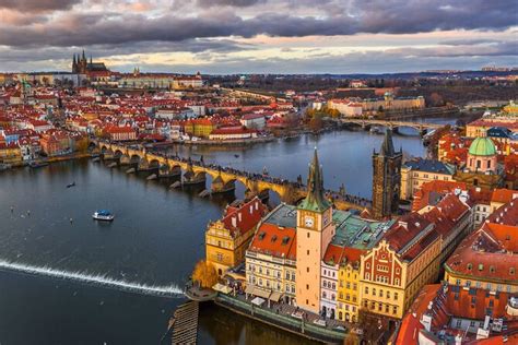 Avia Tour Vienne Prague Budabest 2023