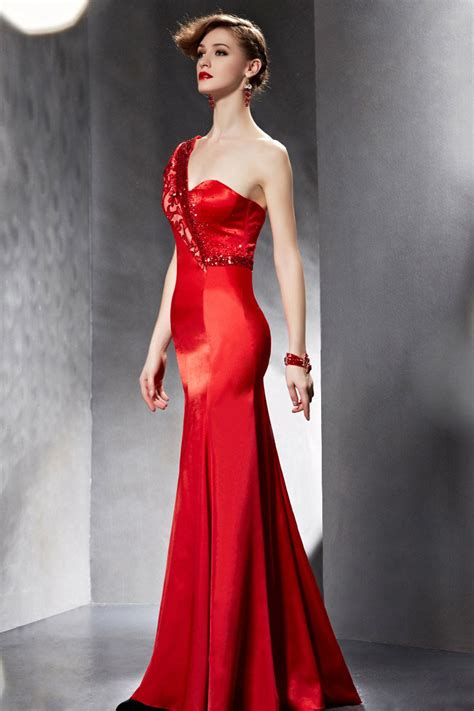 Robe de soiree rouge pres du corp,a sequins. Robe de soirée sirène rouge paillettes à seule mancheron ...