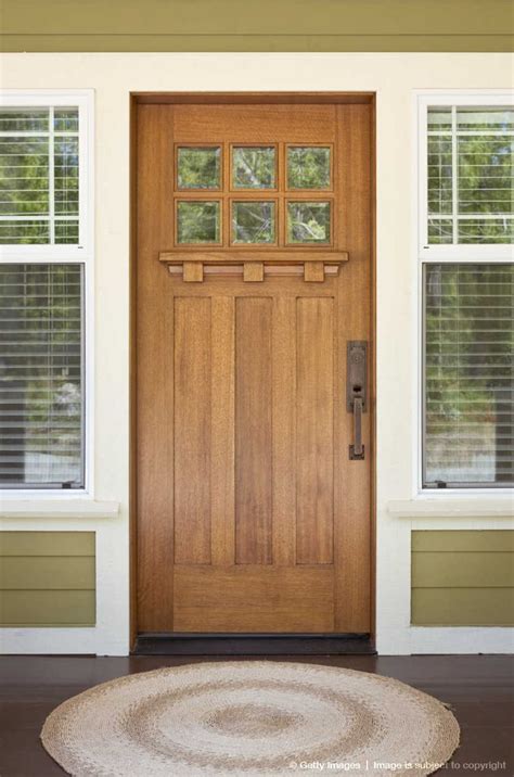 Trustile's craftsman style front doors can be customized to include sidelights, glass windows, dentil shelf, and more. Front door of Craftsman-style home | Doors | Pinterest