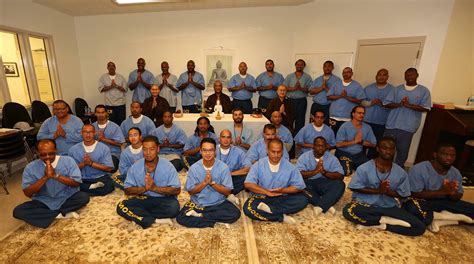 Ibs 菩薩寺 請大家廣發慈悲心，一同來護持美國菩薩寺，在36所加州監獄弘法的活動。您的佈施深具意義，能改變一個人