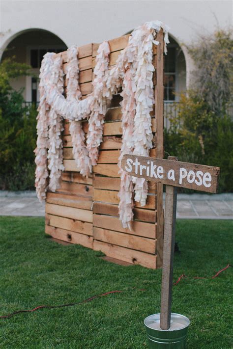15 Rustic Wooden Pallet Wedding Ideas