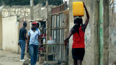 Angola Estamos A Beber água Do Lixo Dw 20042020