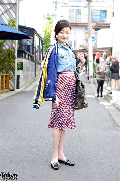 So we've put together a simple guide to help you understand the the quirky and awesome street style of our favorite city. Japanese Street Fashion Photographer Rei Shito in Harajuku