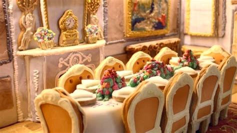 The Worlds Most Elaborate Gingerbread House Took 500 Hours To Build