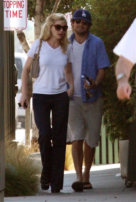 After four years of relationship with garrett, she broke up with him. Kirsten Dunst - Kirsten Dunst Photos - Kirsten Dunst And ...