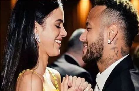 Bruna Marquezine Arranca Suspiros E Neymar Anuncia Volta Casa Área Vip