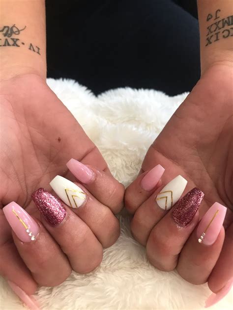 Nail Spa, Nail Salon, Salons, Beauty, Lounges, Beauty Illustration